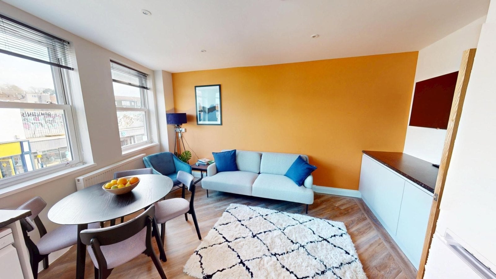 Room Gloucester Road in Bristol