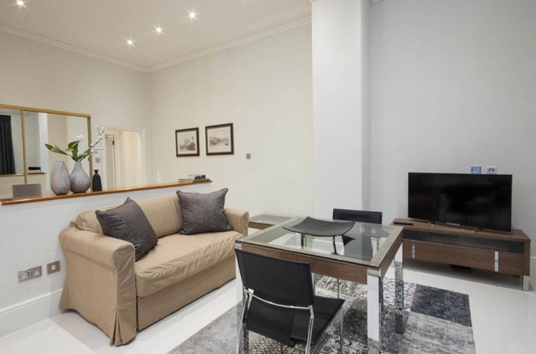 Flat Queen's Gate in Greater London
