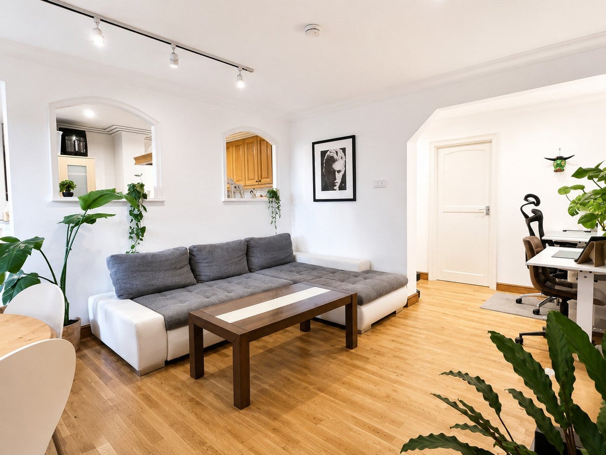 Flat Avonmore Road in Greater London