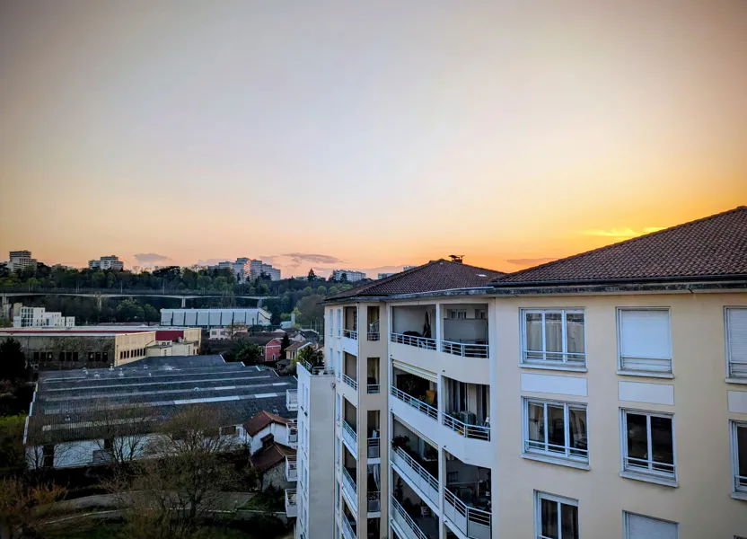 Appartement Avenue Joannès Masset à Lyon
