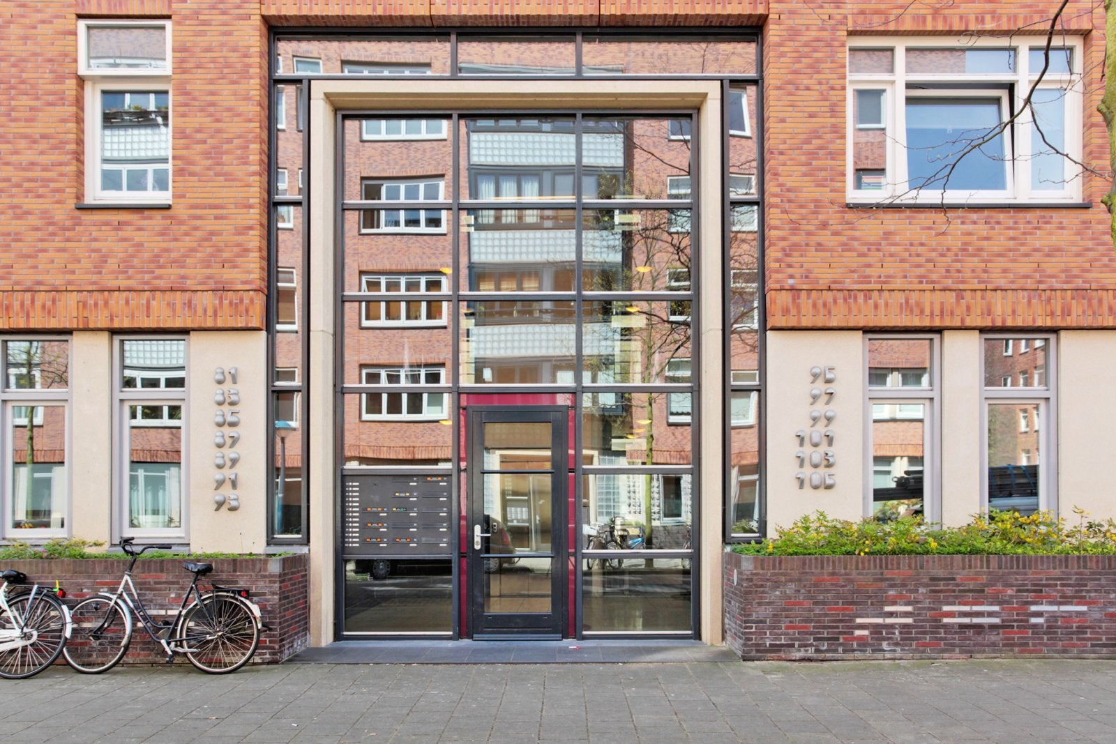 Flat Eosstraat in Amsterdam