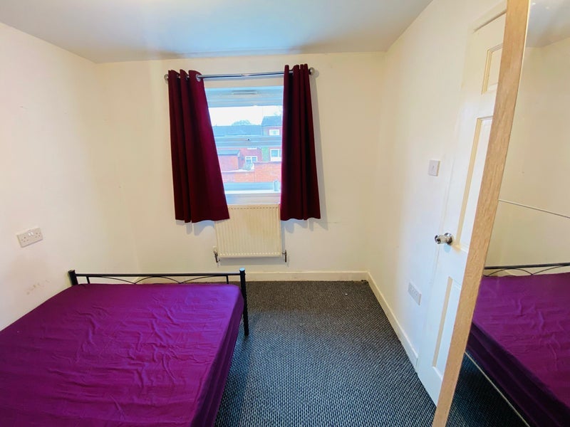Room Abbots Way in Birmingham