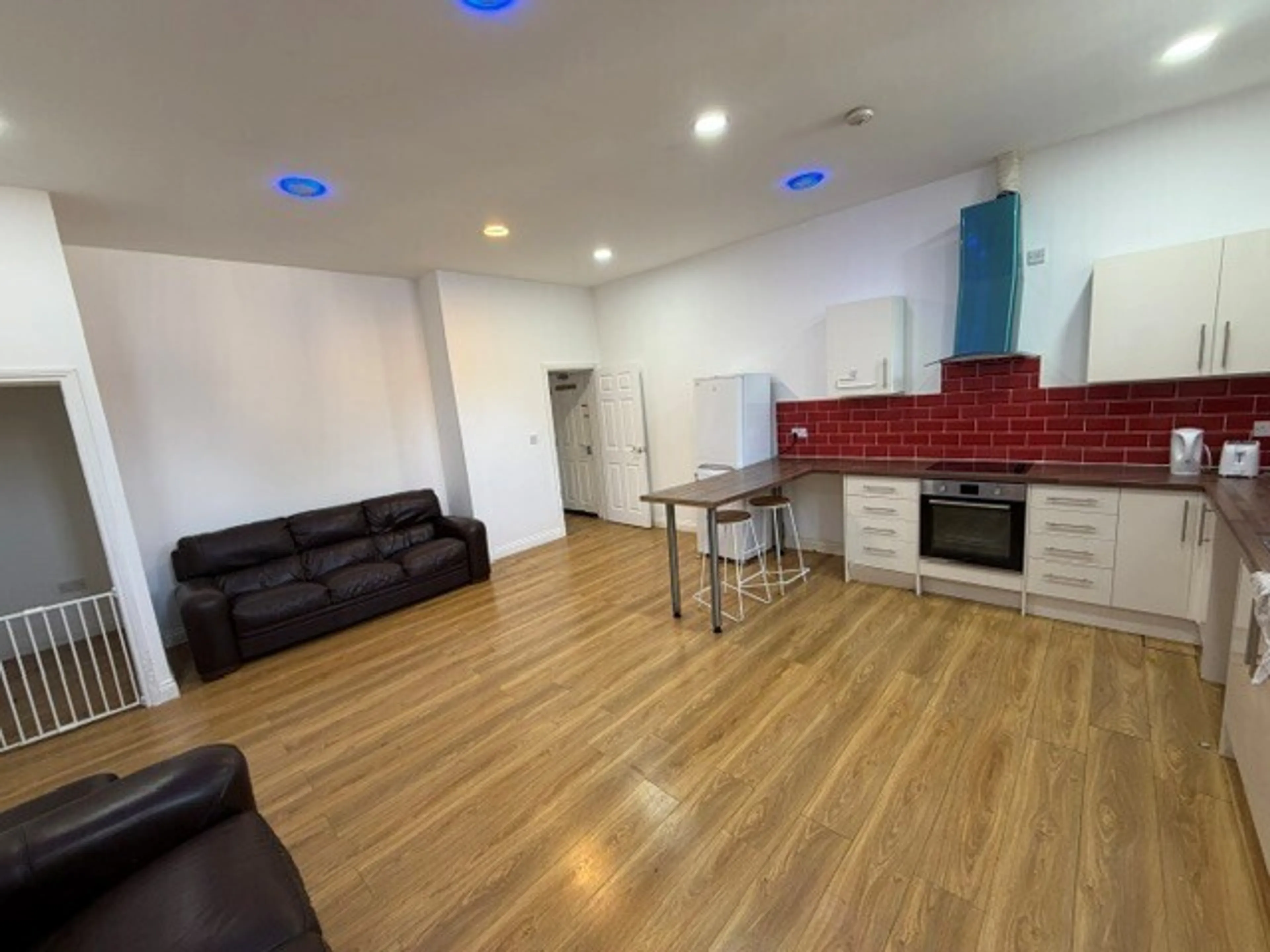 Flat Upper Bond Street in Hinckley and Bosworth