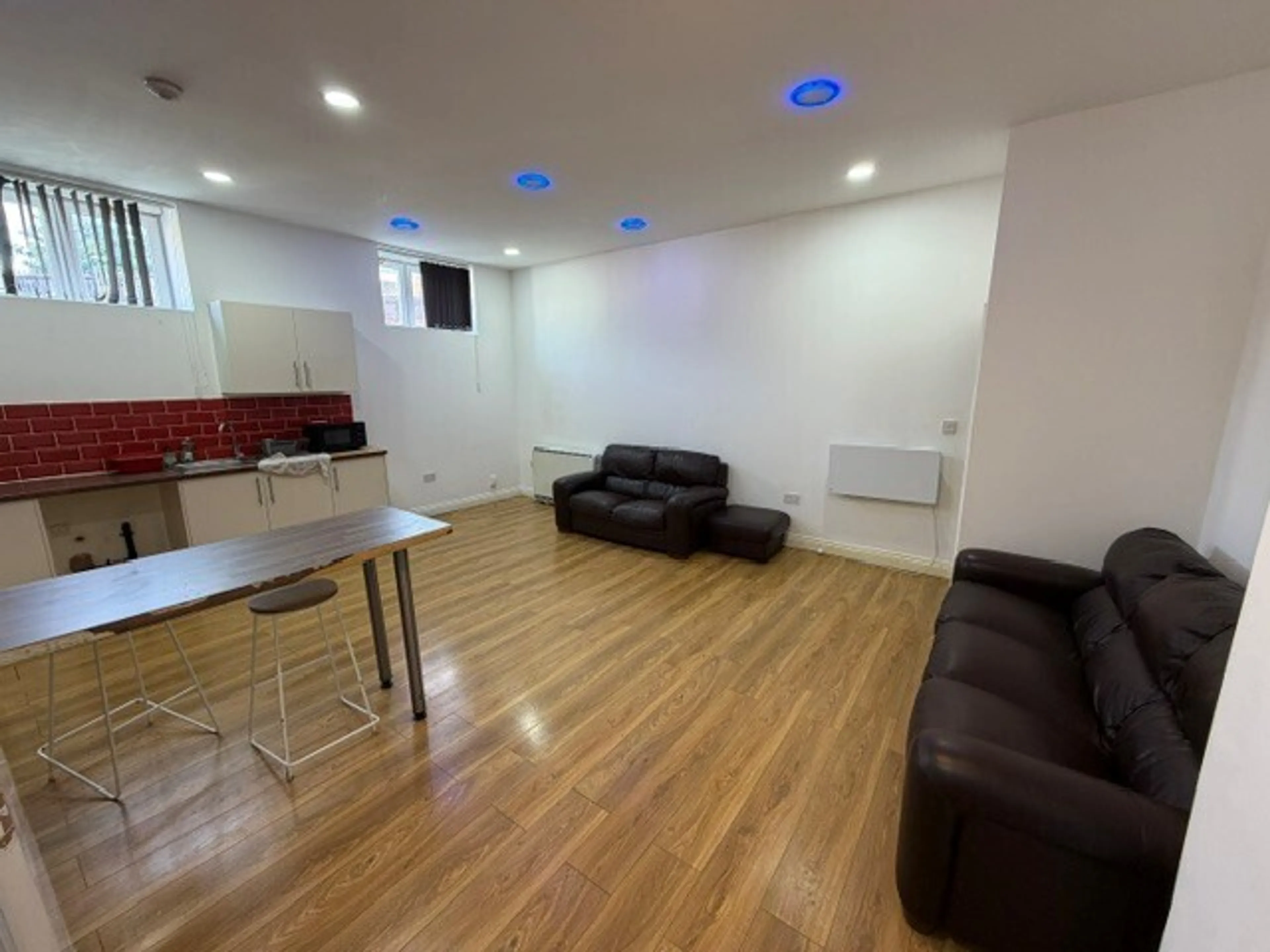Flat Upper Bond Street in Hinckley and Bosworth