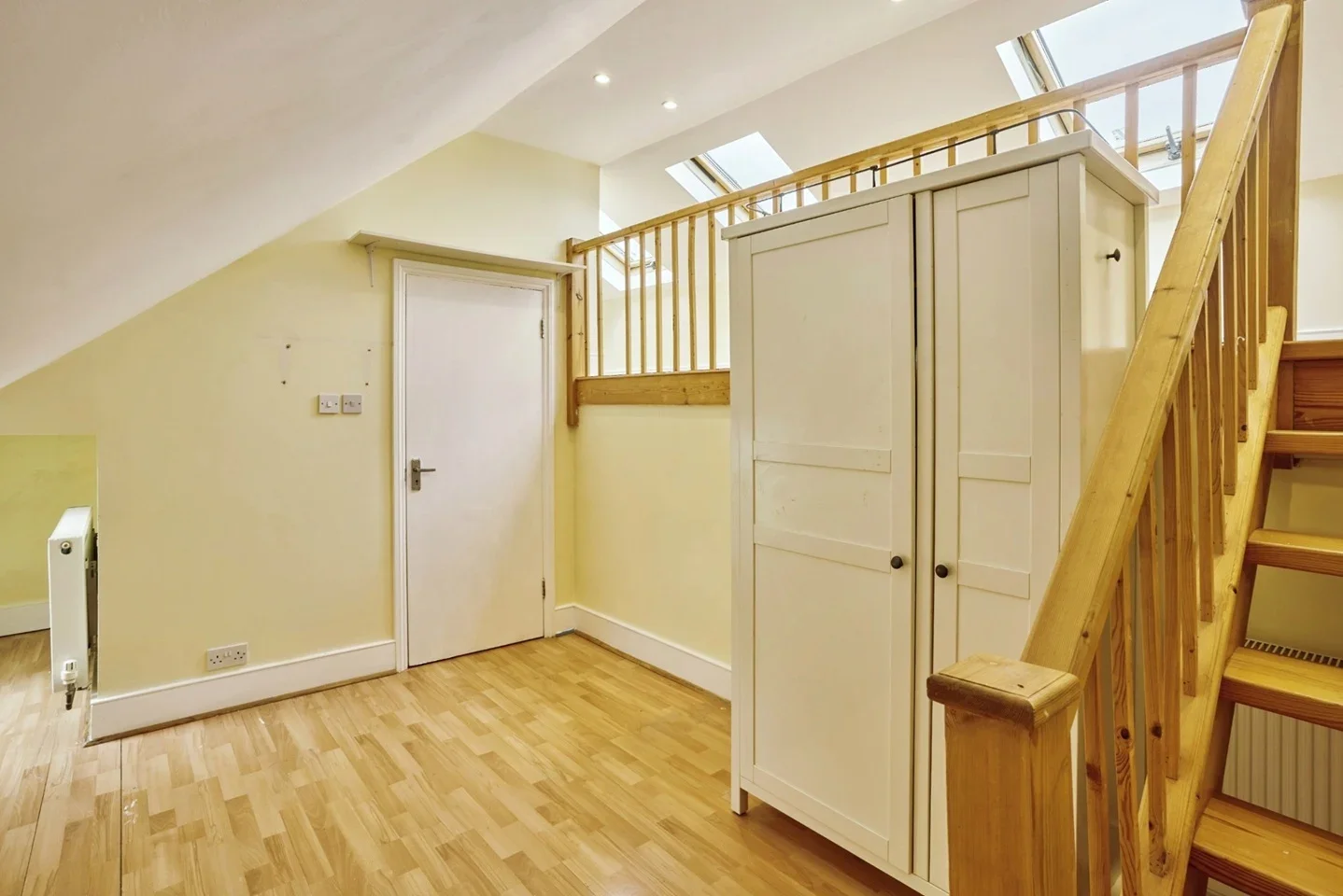 Room Wavertree Road in Greater London