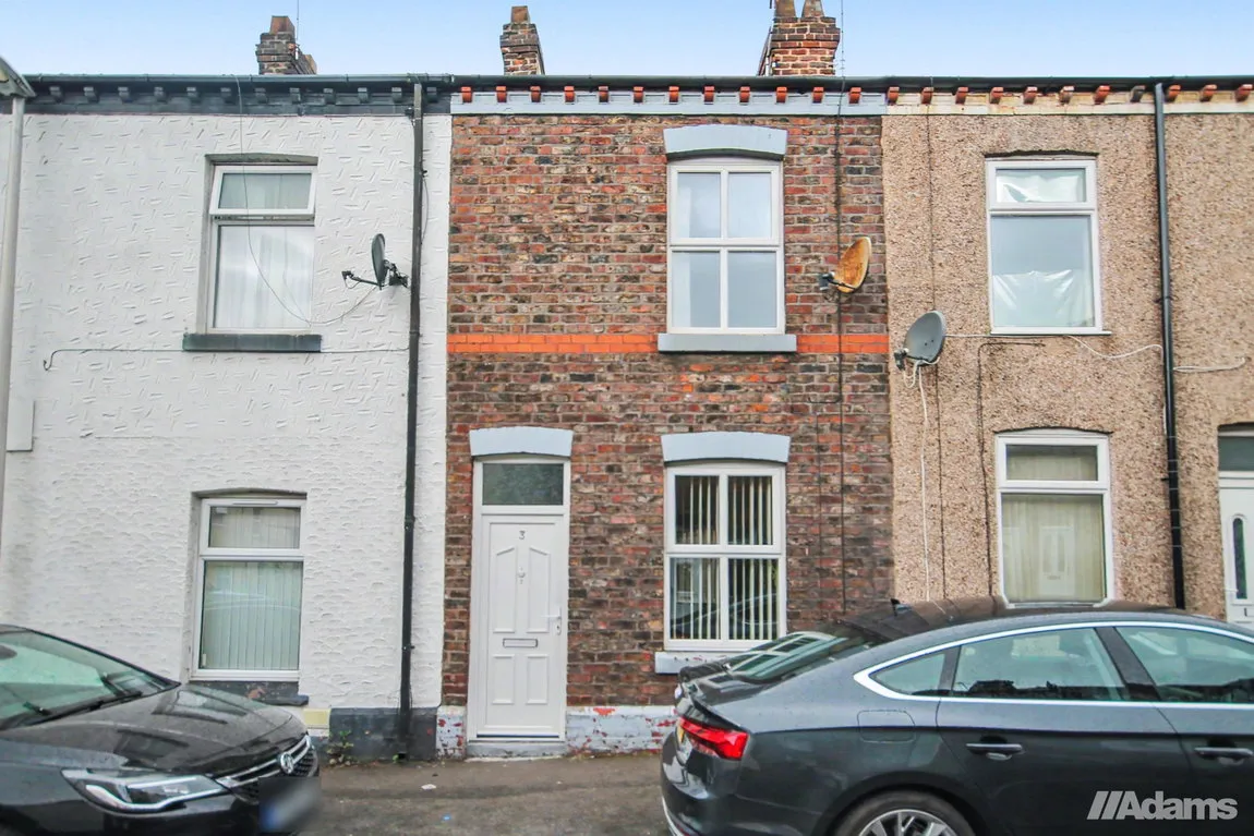 House Edwin Street in Widnes