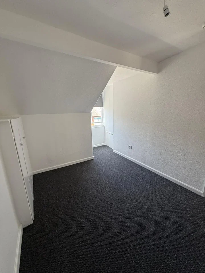 Flat Woodland Terrace in Darlington
