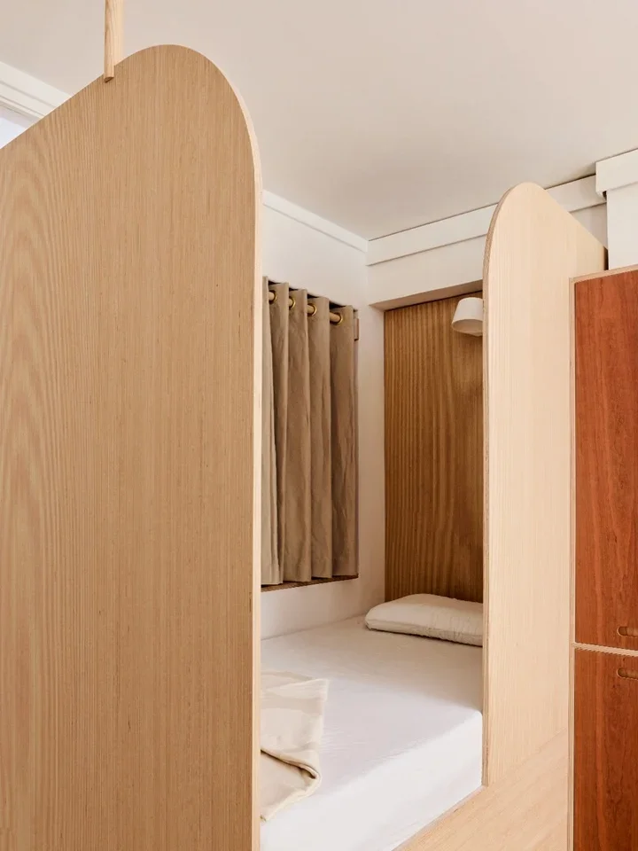 Flat Woburn Place in Greater London