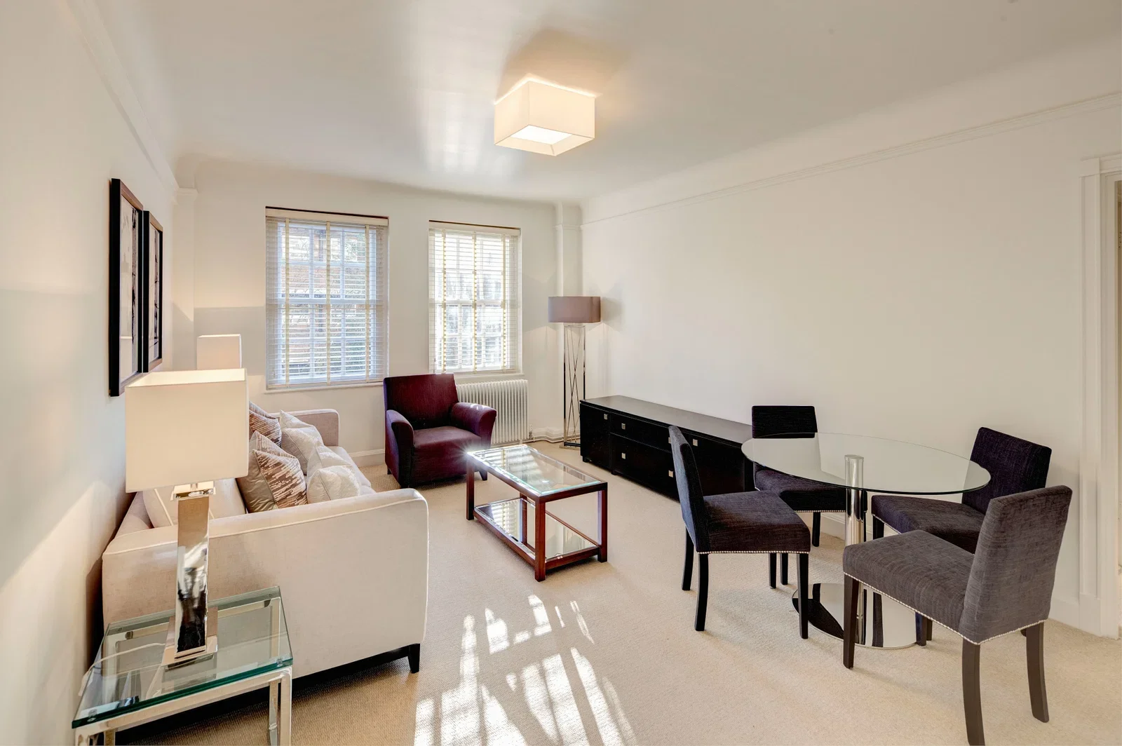 Flat Fulham Road in Greater London