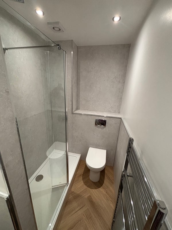Room Ainsdale Gardens in Birmingham