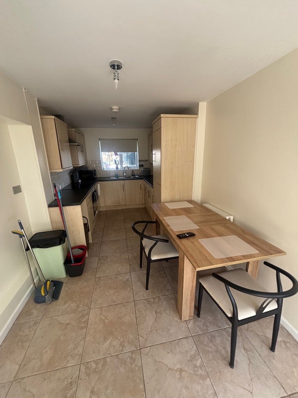 Room Ainsdale Gardens in Birmingham