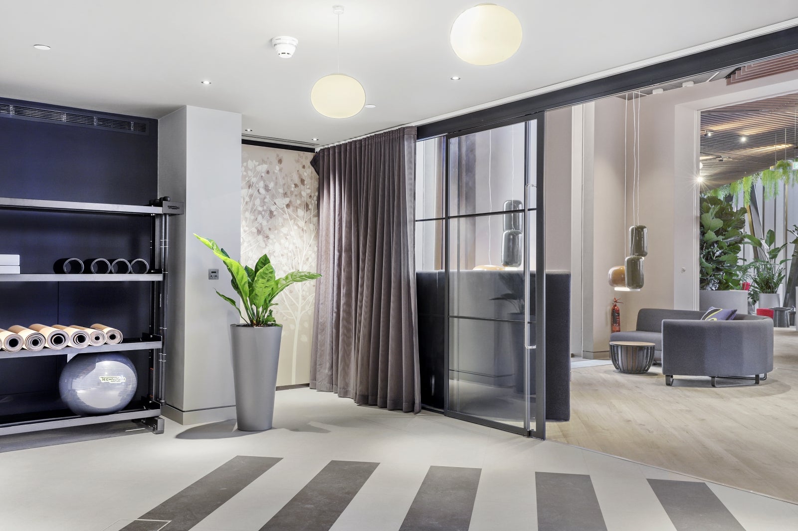 Flat Anthems Way in Greater London
