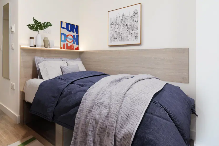 Flat Weston Street in Greater London