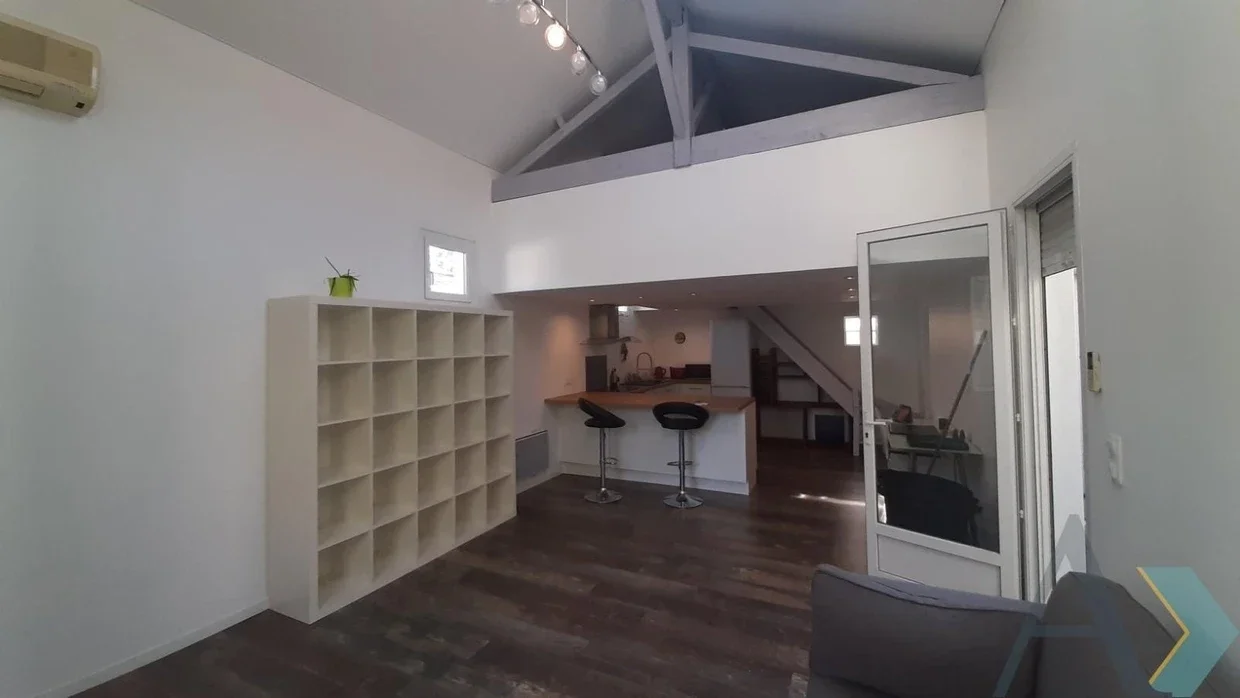 Flat Rue Gambetta in Bordeaux