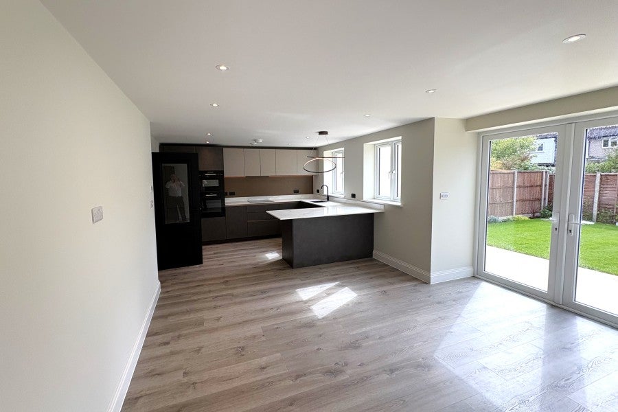 House Berkeley Drive in Elmbridge