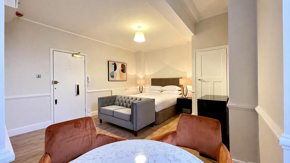 Flat Devonshire Street in City of Westminster