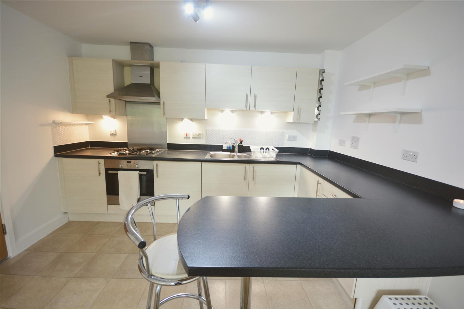 Flat Dalmeny Way in Epsom and Ewell