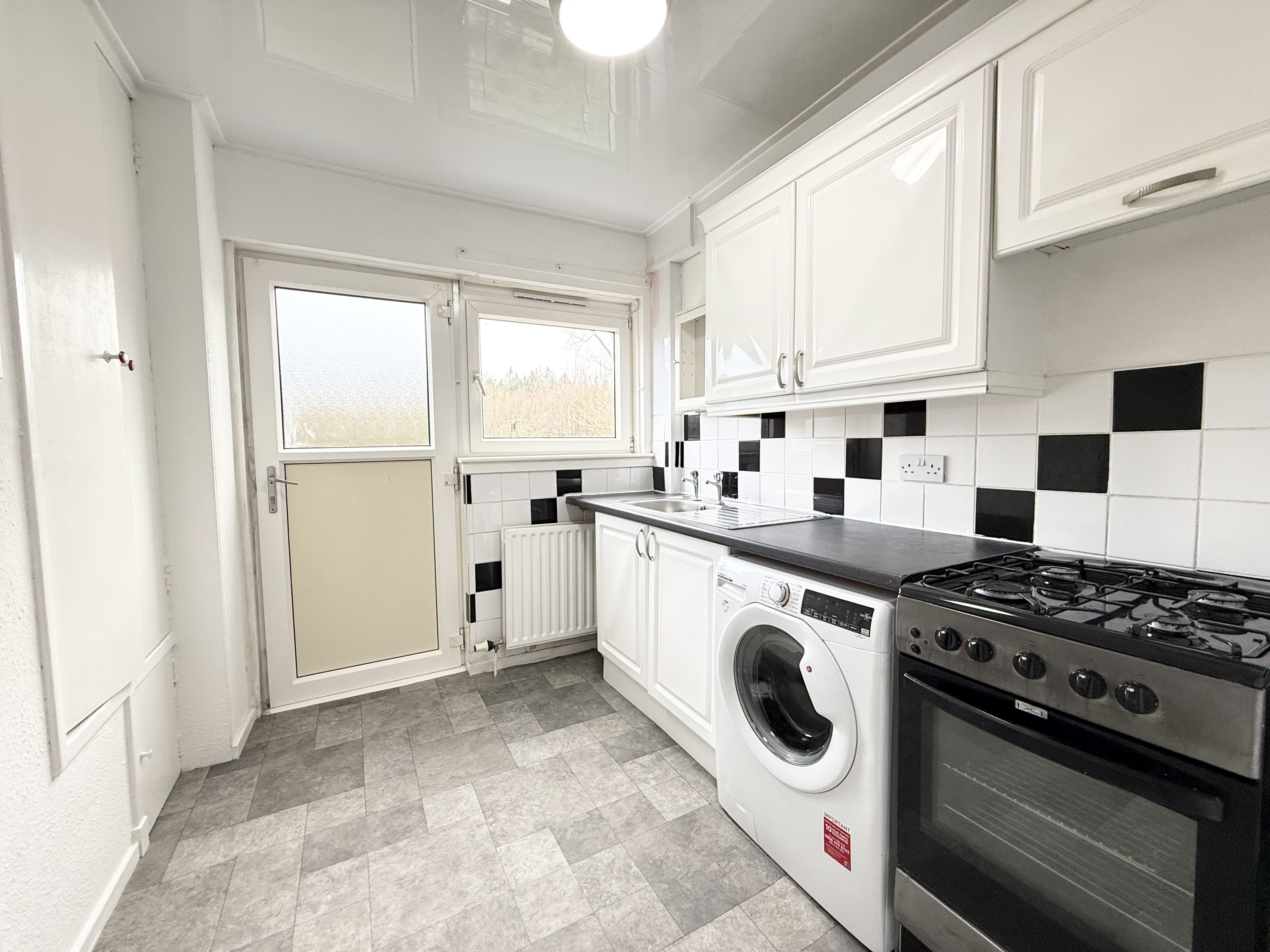 Flat North Dryburgh Road in Wishaw