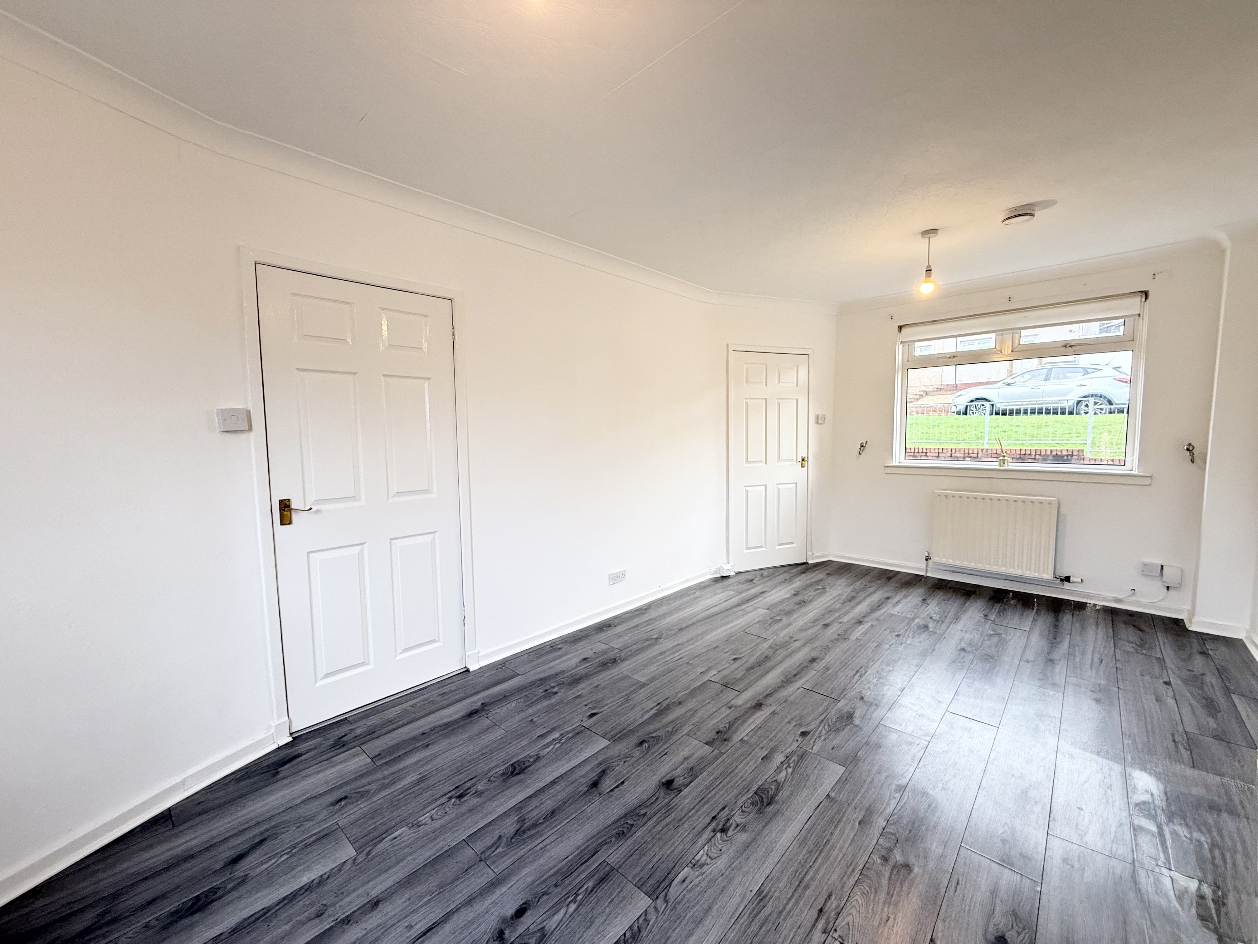 Flat North Dryburgh Road in Wishaw