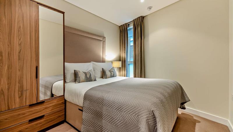 Flat Merchant Square in London
