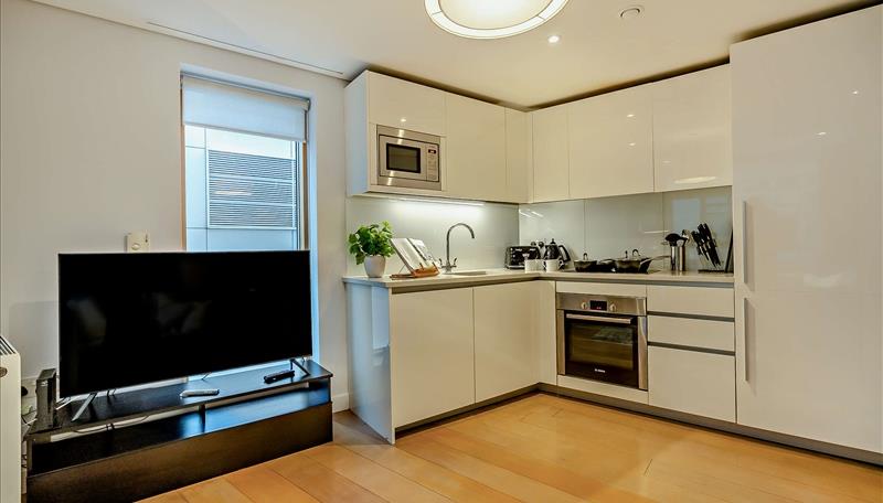 Flat Merchant Square in London