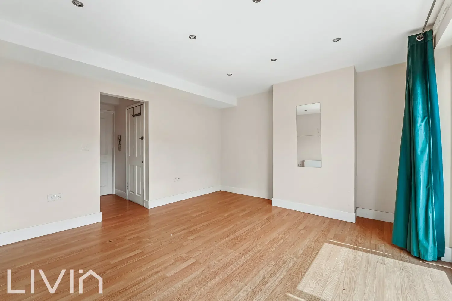 Flat Croydon Road in Greater London