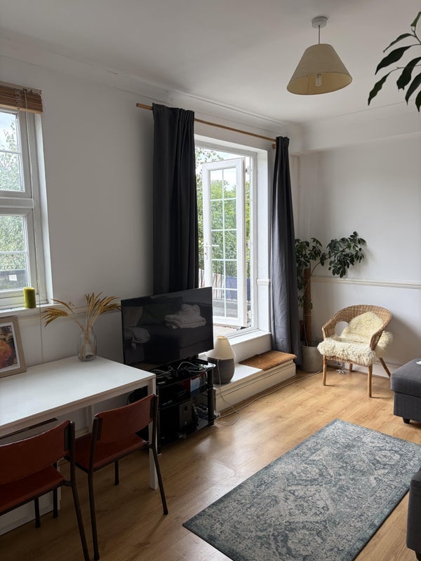 Room Allen Road in Greater London