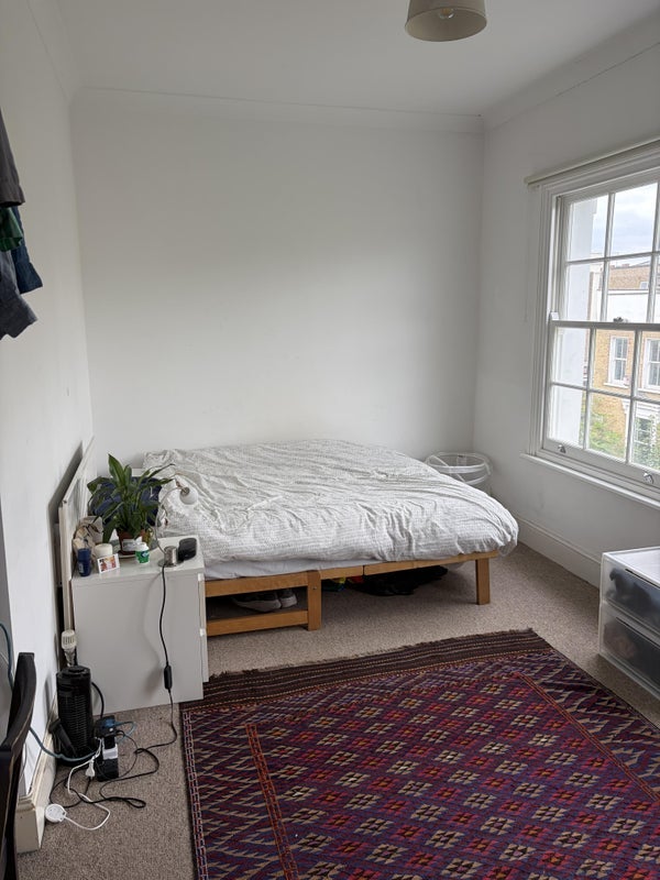 Room Allen Road in Greater London