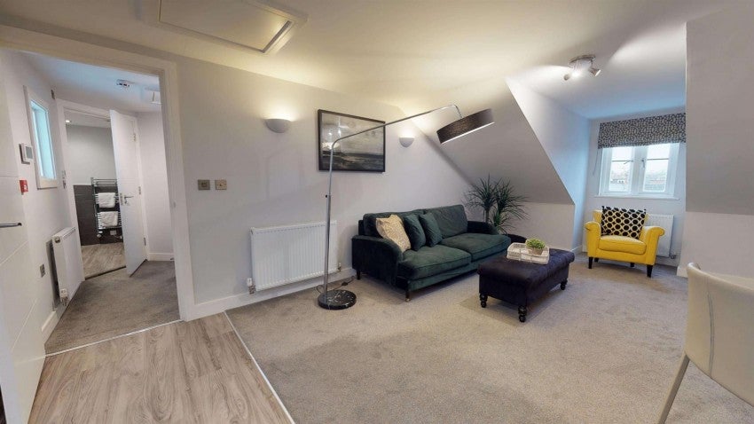 Flat Binswood Avenue in Royal Leamington Spa