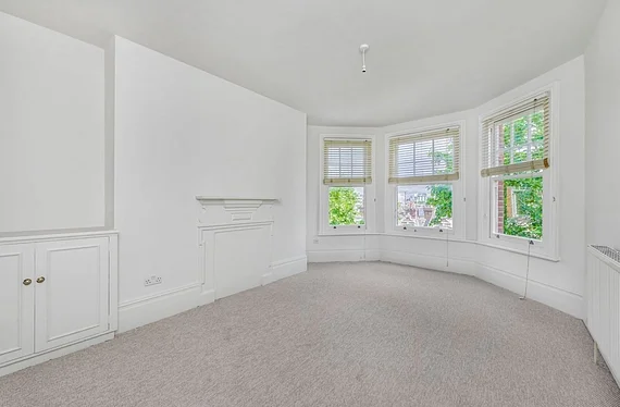 Flat Cambridge Road in Greater London