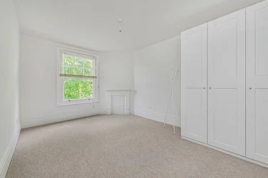 Flat Cambridge Road in Greater London