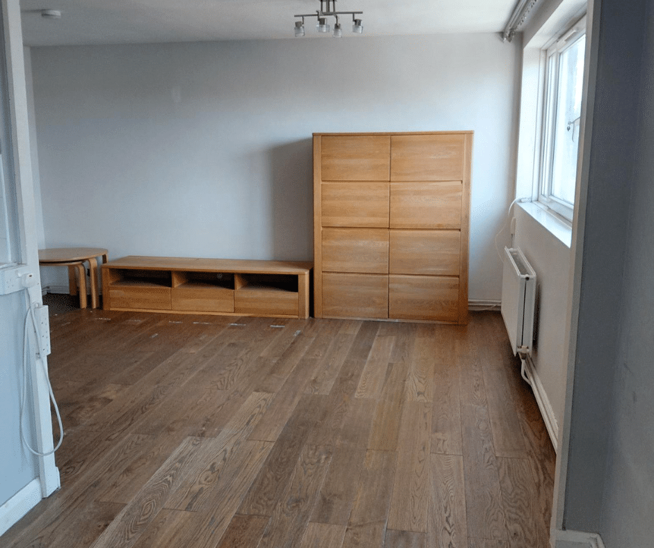 Room Wornington Road in Greater London