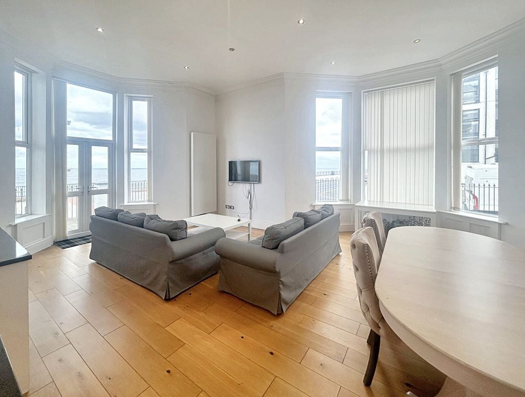 Flat Esplanade Avenue in North Tyneside