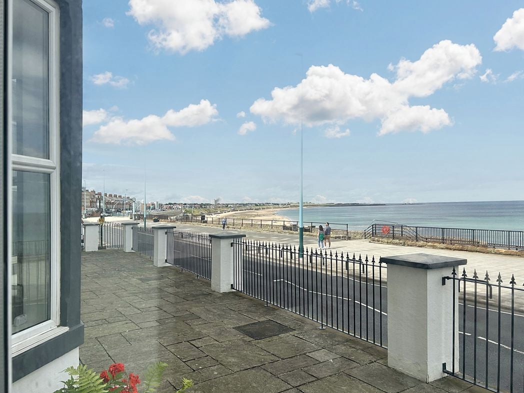 Flat Esplanade Avenue in North Tyneside