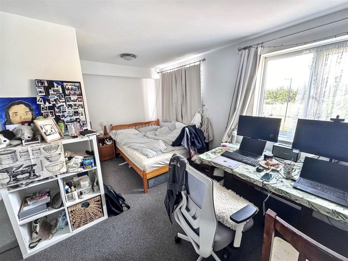 Flat Alan Hocken Way in Greater London