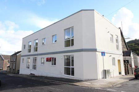 Flat Pantygraigwen Road in Pontypridd