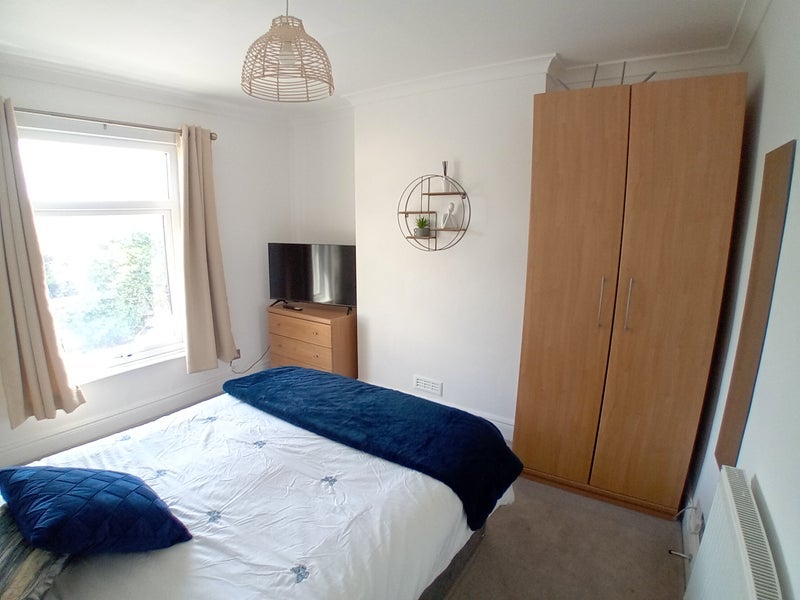 Room Redwick Road in Redwick