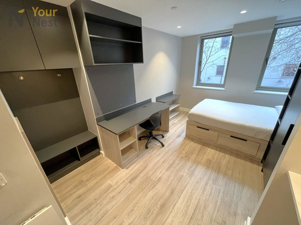 Flat Briggate in Leeds