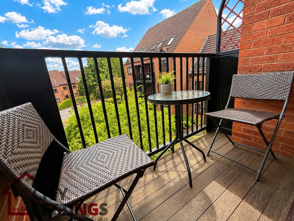 Flat Gadwall Crescent in Nottingham