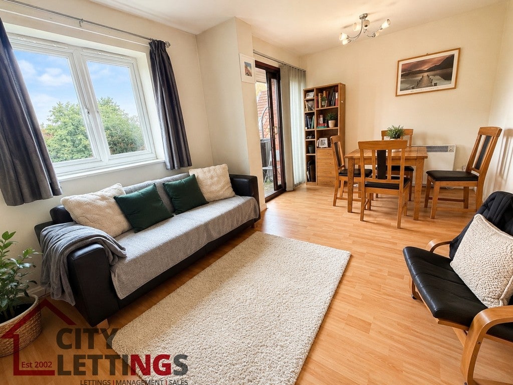 Flat Gadwall Crescent in Nottingham