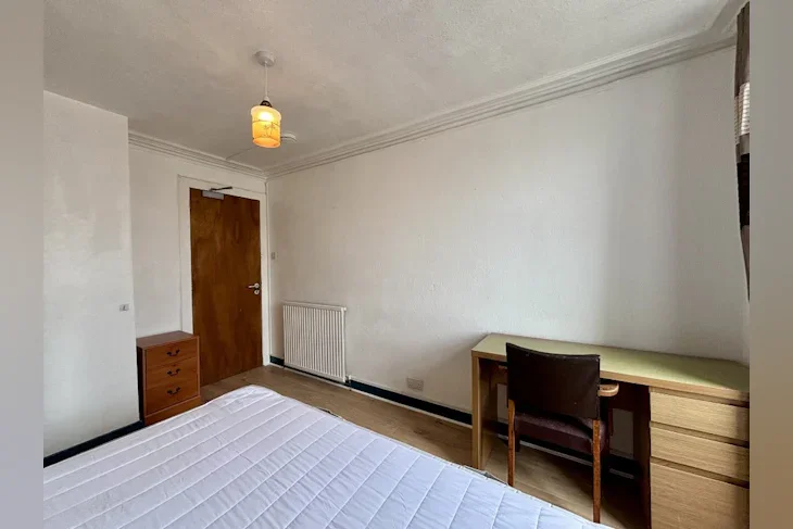 Room South Mount Street in Aberdeen City