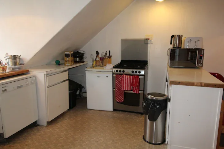 Room South Mount Street in Aberdeen City