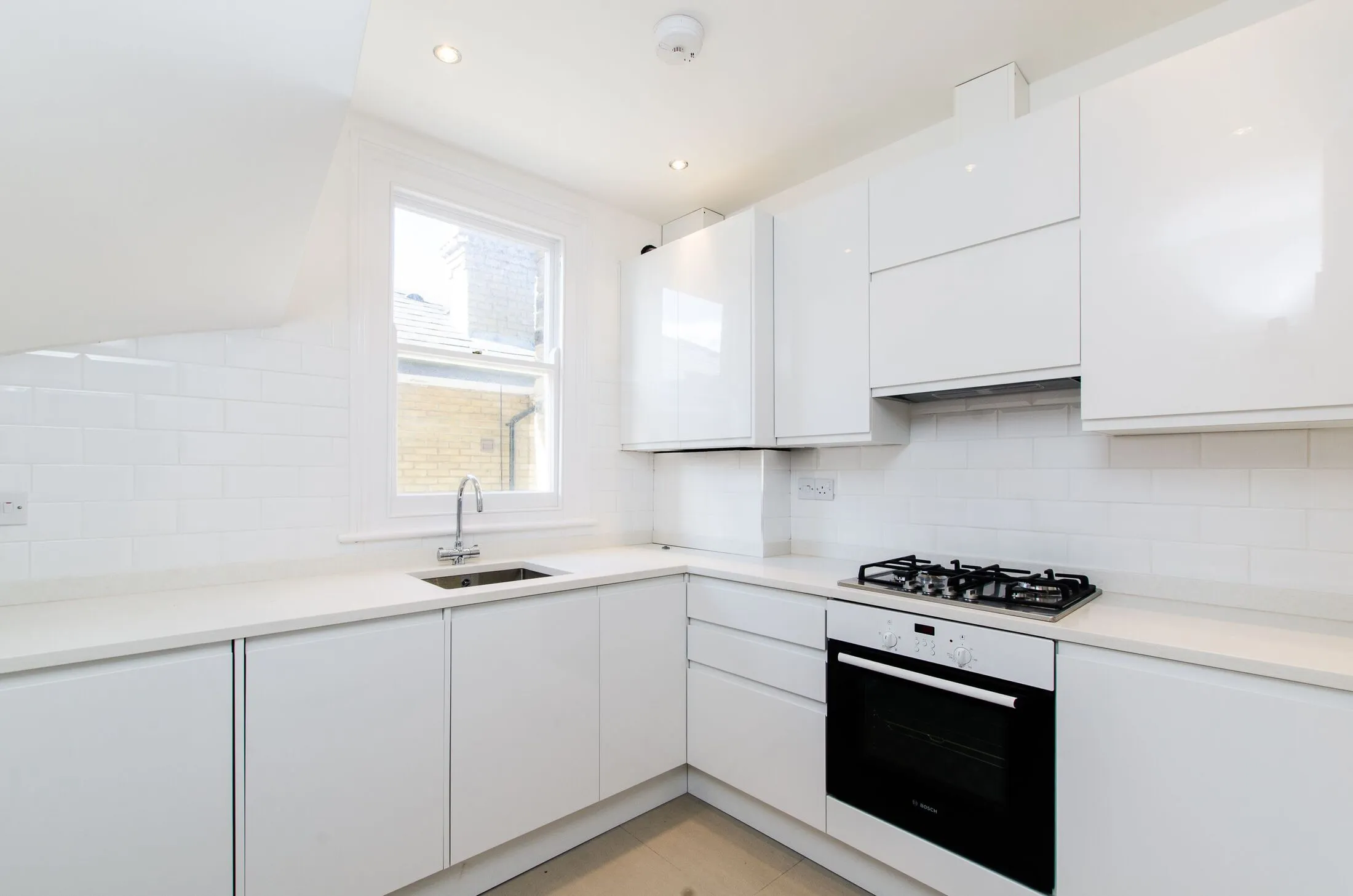 Flat Lower Merton Rise in Greater London