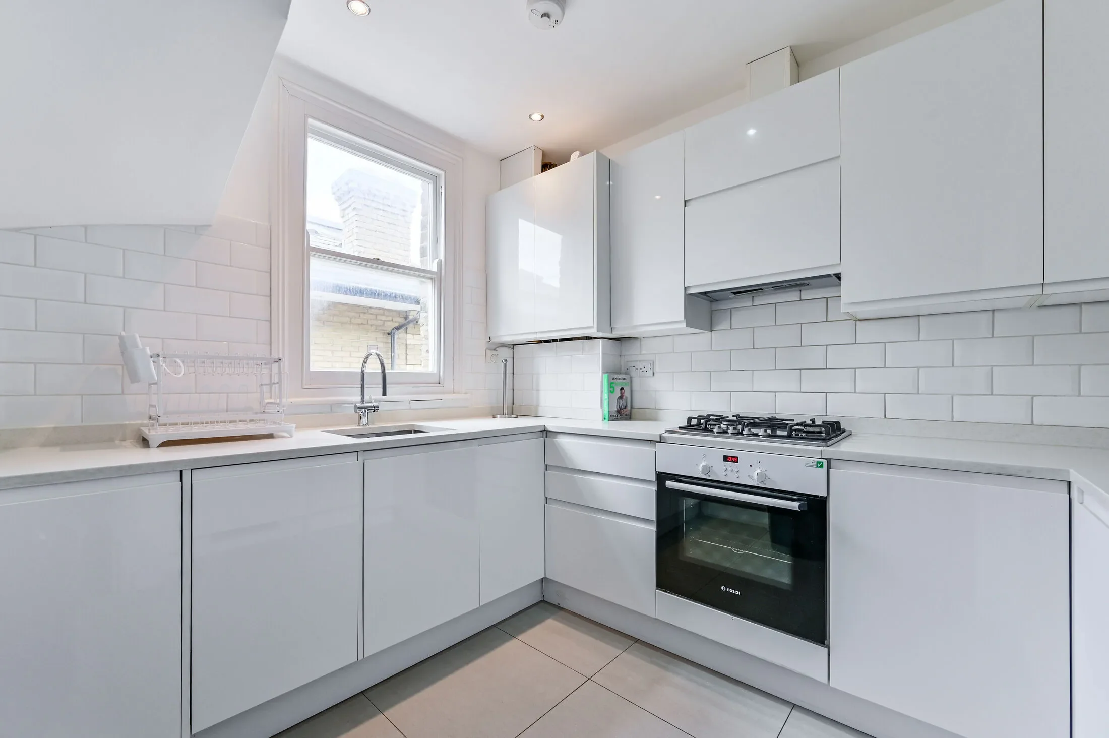 Flat Lower Merton Rise in Greater London