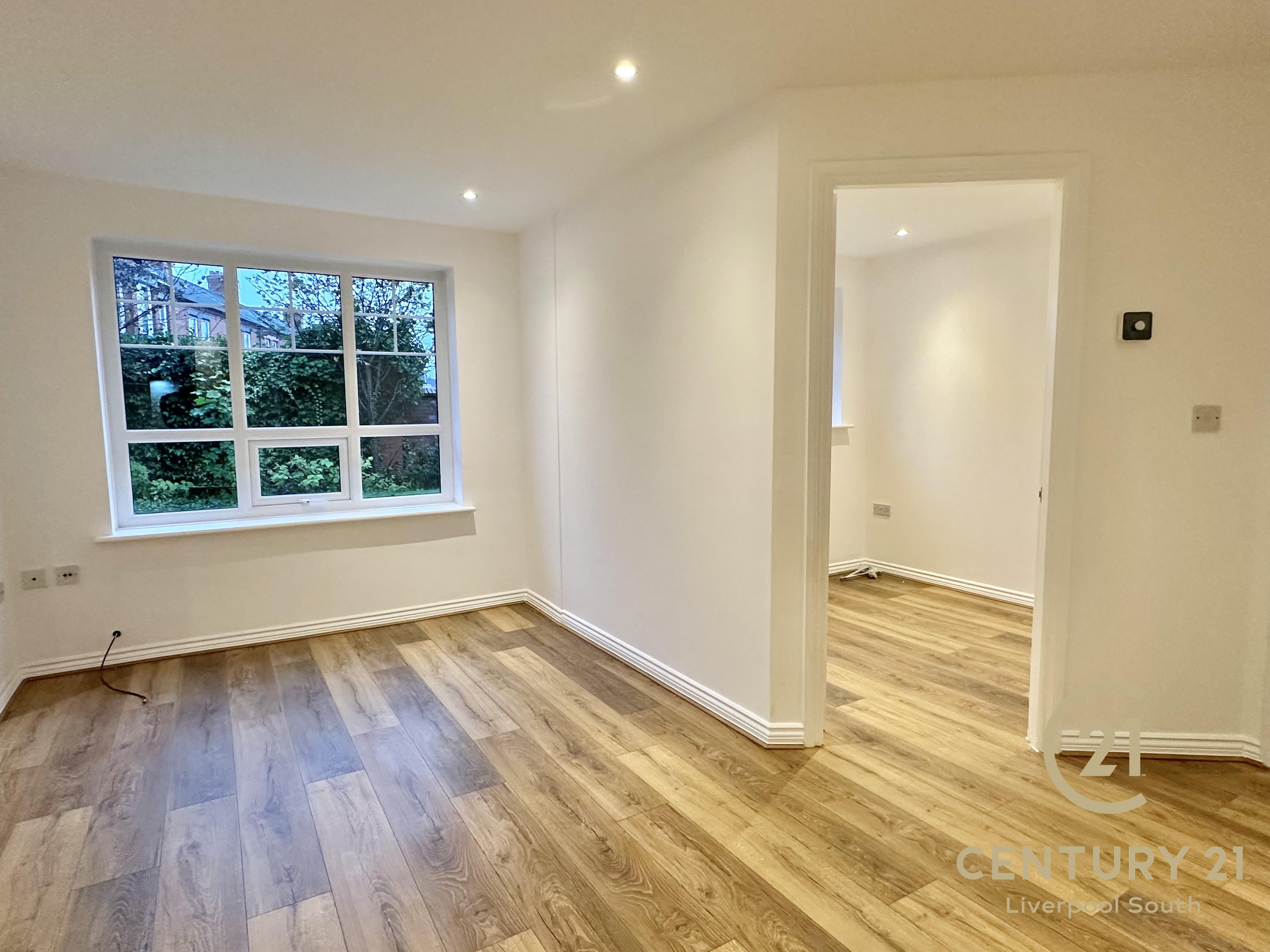 Flat Arundel Avenue in Liverpool