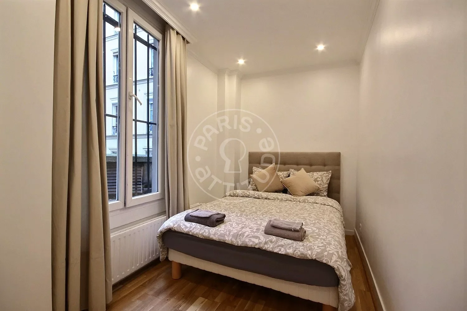 Flat Boulevard de Strasbourg in Paris