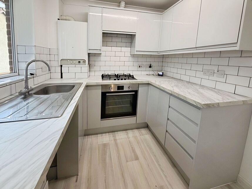 Flat Coracle Close in Fareham