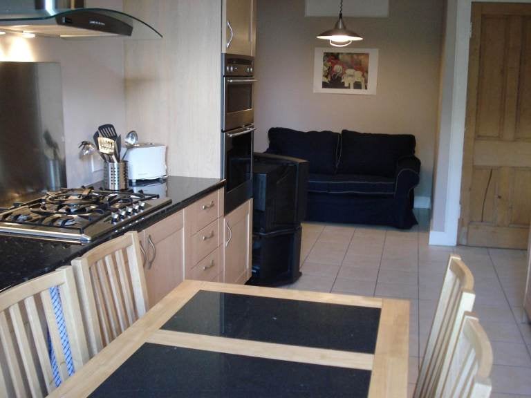 Flat Marchmont Crescent in City of Edinburgh