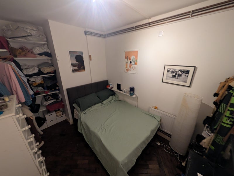Room Tudor Grove in Greater London