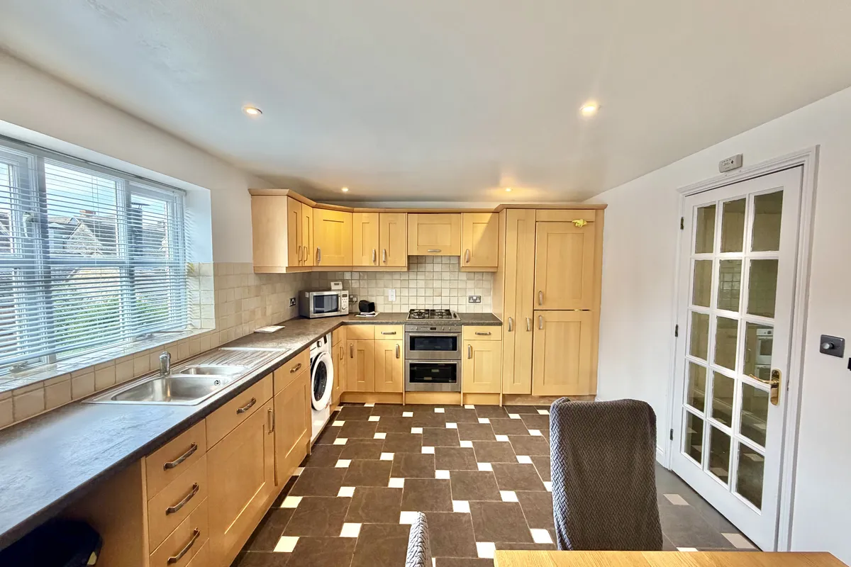Room Farriers Court in West Oxfordshire